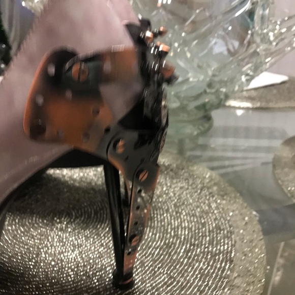 Ladies heels - Picture 3 of 7